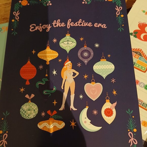 Taylor Swift Christmas Card Set 🌲🧑‍🎄 ❤️ - Picture 4 of 5